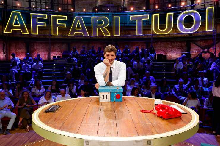 De Martino nello studio di Affari Tuoi