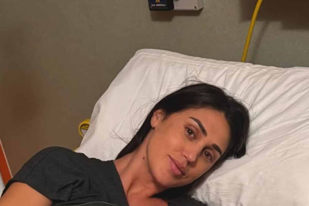 Cecilia Rodriguez in ospedale dopo il parto