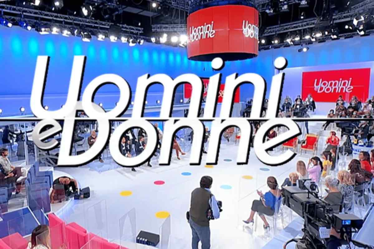 Studio e logo Uomini e Donne